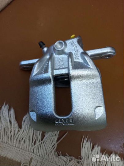 Суппорт правый Лада Ларгус