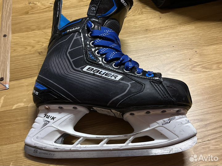 Коньки хоккейные
