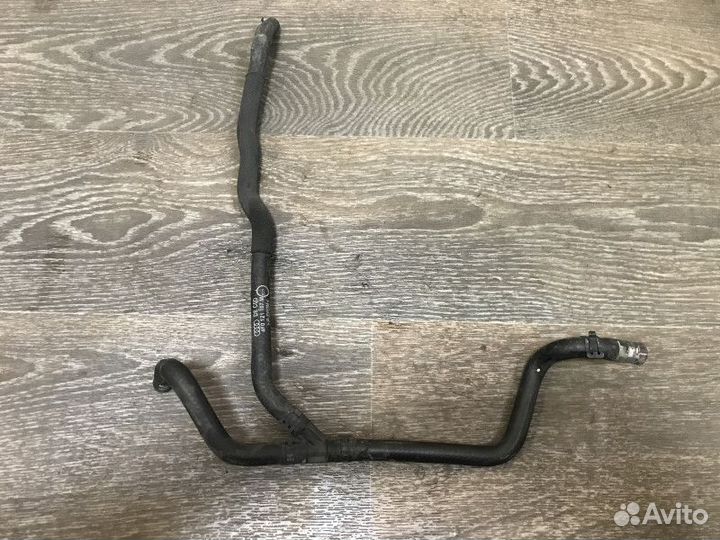 Патрубок системы охлаждения Ауди A6 C6