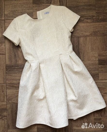 Нарядное платье для девочки