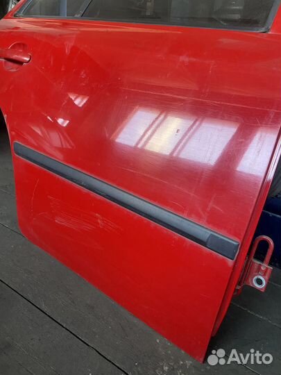 Дверь задняя правая Skoda Octavia Tour A4