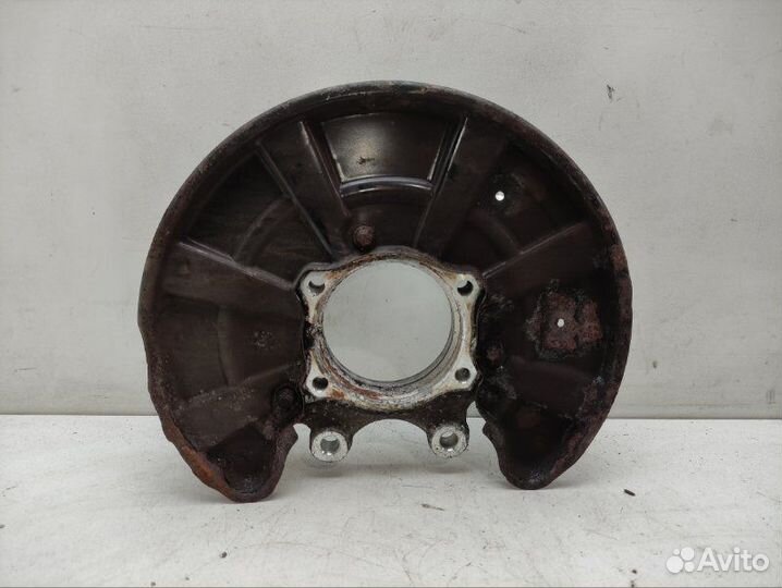 Кулак задний левый Mercedes Slk R172 1.8 2011