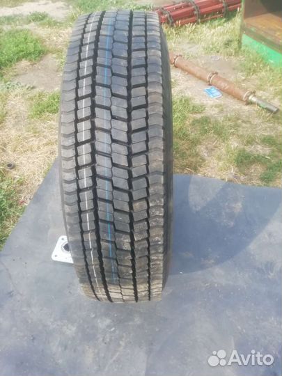 Грузовая шина