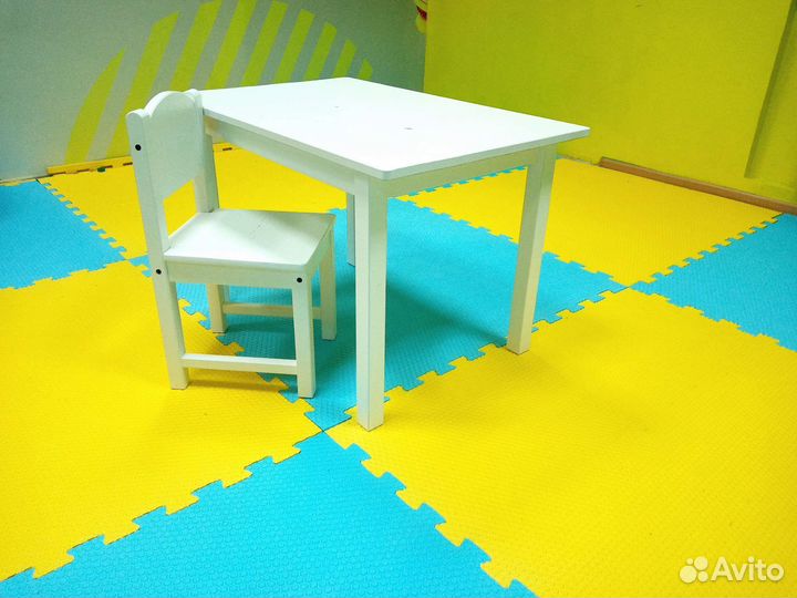 Детский стол и стульчик