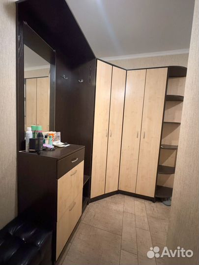 Продам классный шкаф в прихожую