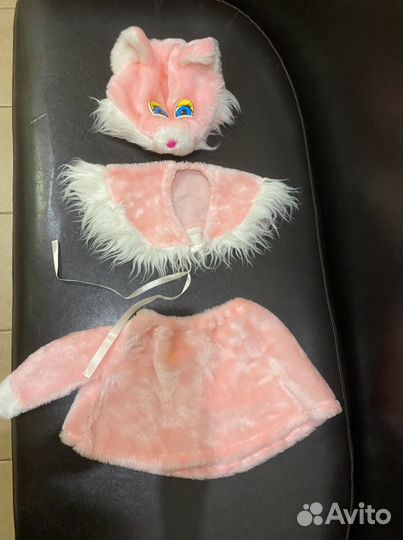 Продам Новогодние костюмы 3-6лет