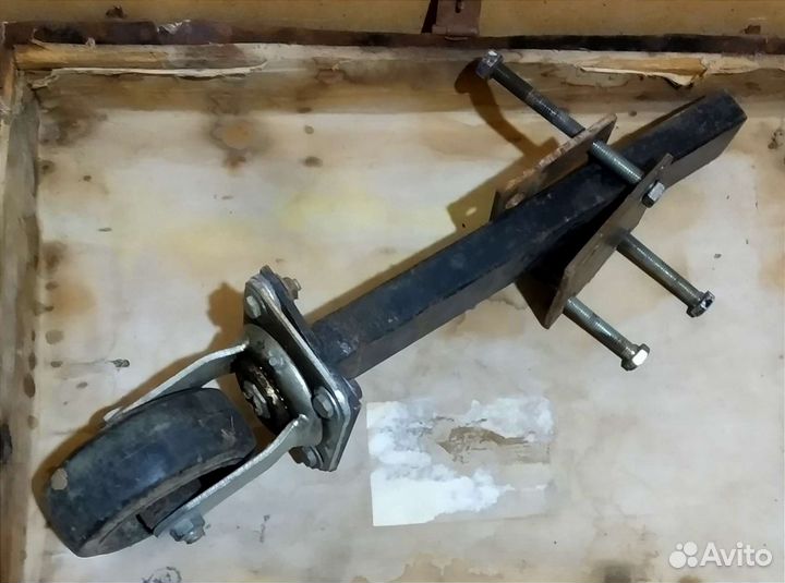 Опорное колесо для прицепа, поворотное