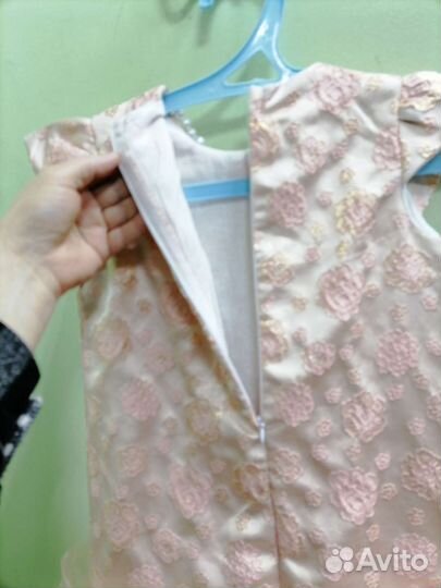 Платье для девочки новое нарядное