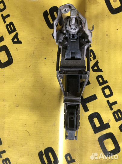 Ручка передняя левая Volkswagen Passat B5+