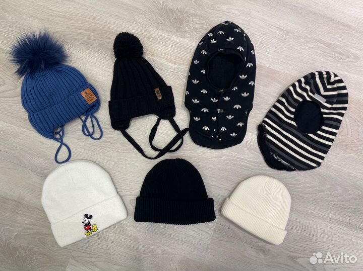 Шапки пакетом для мальчика от 1 до 1.5 лет