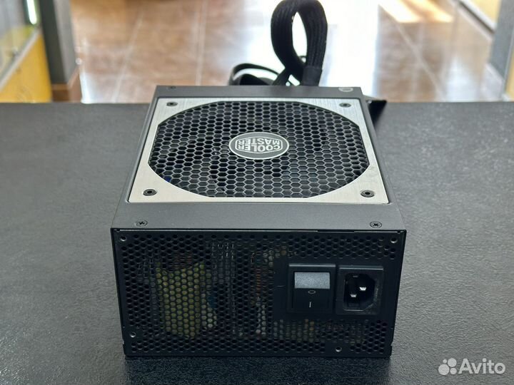 Блок питания Cooler Master V1200 Platinum
