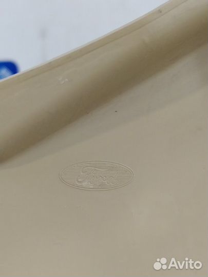 Накладка на стойку внутренняя задняя левая Ford