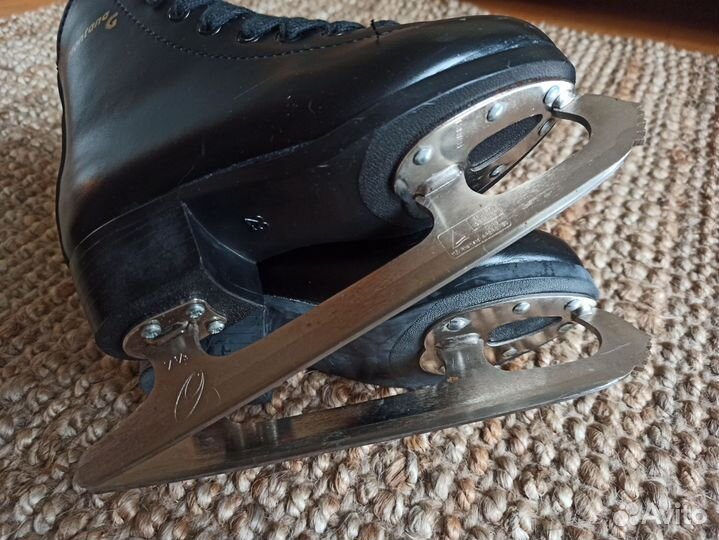 Коньки фигурные детские 29 размер