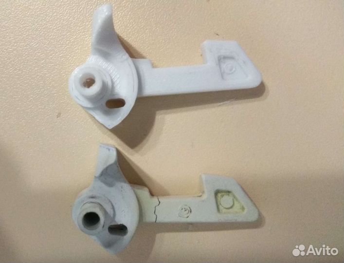 Крючок крышки Electrolux, zanussi, AEG