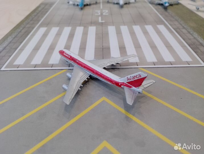 Самолёт Boeing 747 