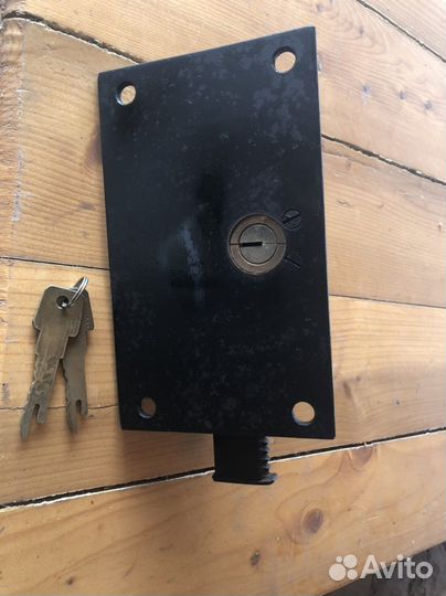 Замок гаражный, новый