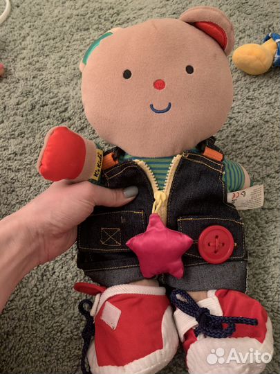 Мягкая игрушка мишка. Учимся одевать