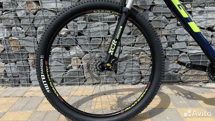 Велосипед GT avalanche elite 29