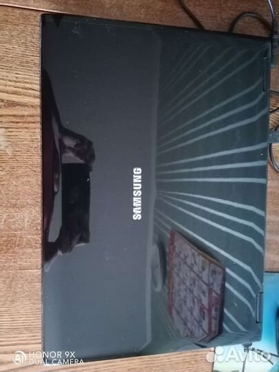 Ноутбук samsung