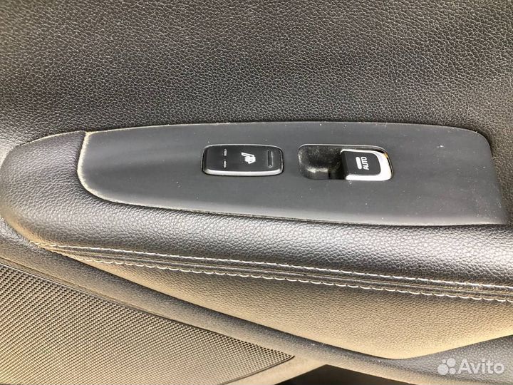 Обшивка двери задней правой Kia Sorento UM 2015