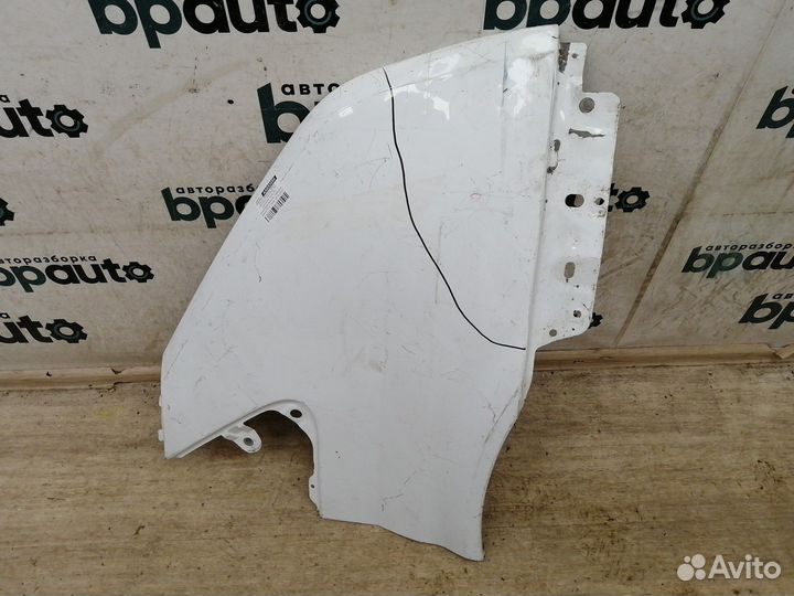 Крыло переднее правое 1560698 Ford Transit