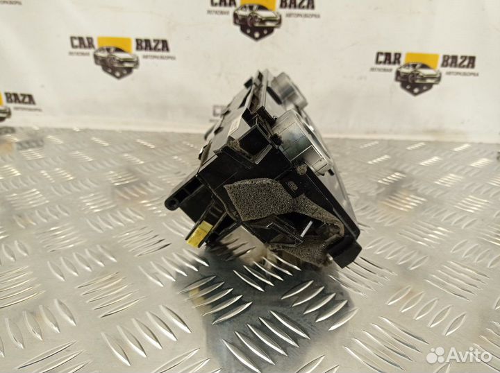 Блок управления климатом Toyota Camry