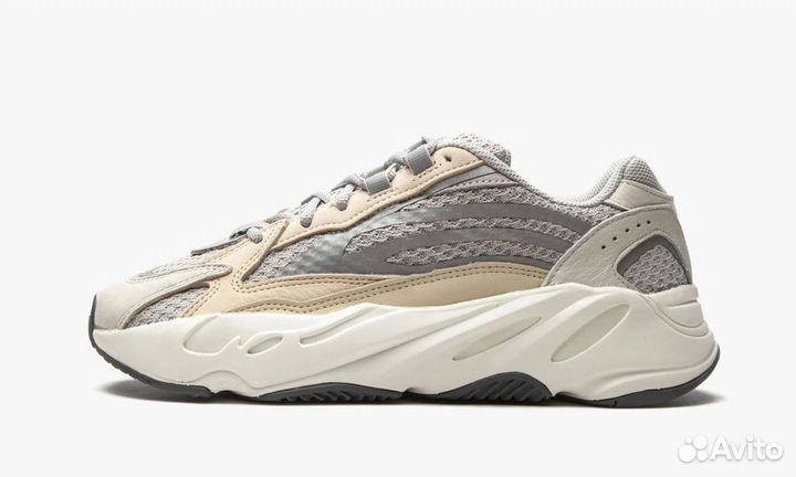 Yeezy Boost 700 V2 Cream (7.5 US - 40 2/3 EUR)