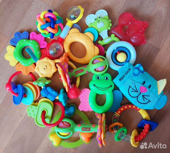 Развивающие игрушки пакетом
