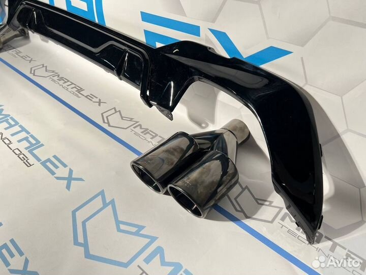 Диффузор с насадками на глушитель BMW G20