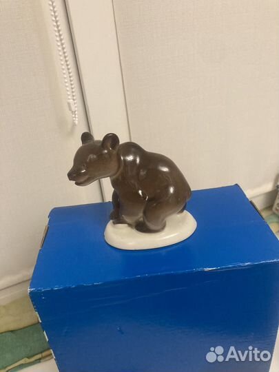 Статуэтки фарфор