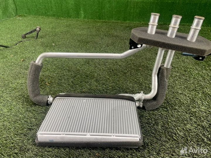 Радиатор печки Bmw 5 F11 N52B25 2011