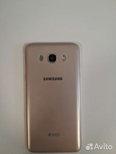 Телефон Samsung galaxyJ7