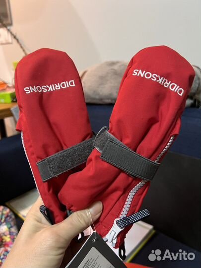 Новые Шапка и краги didriksons