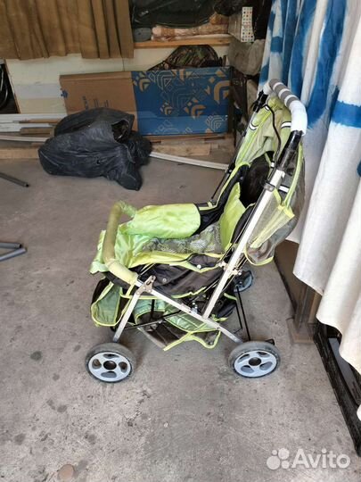 Прогулочная коляска