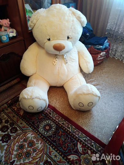 Продам плюшевого медведя