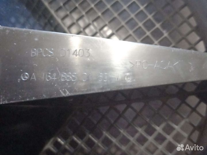 Решетка радиатора Mercedes A 164