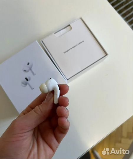 Наушник Apple AirPods pro - 1 шт