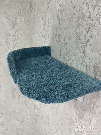 Лежанка для кошек Моя Котя, настенная с бортиком