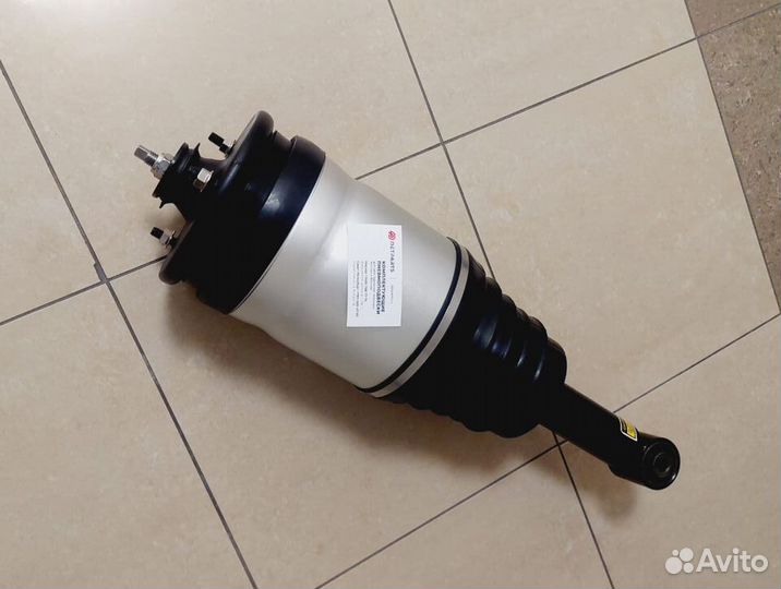 Пневмостойка Land Rover Discovery 4