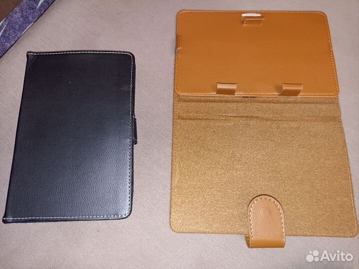 Чехлы для планшетов