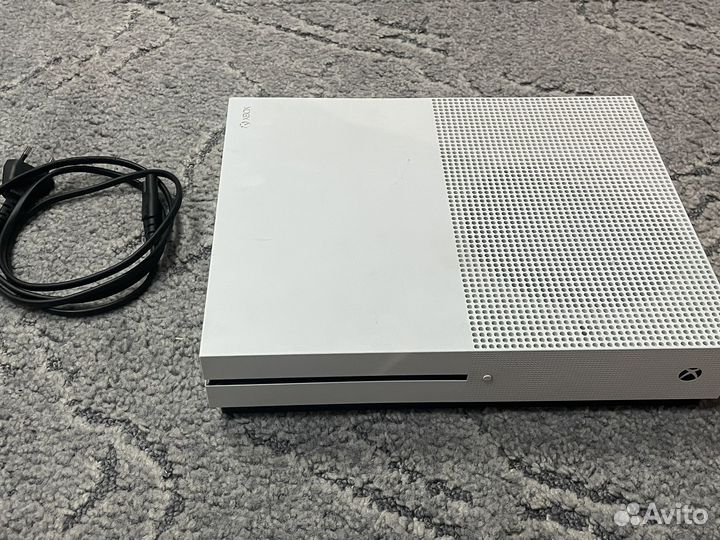 Xbox One S