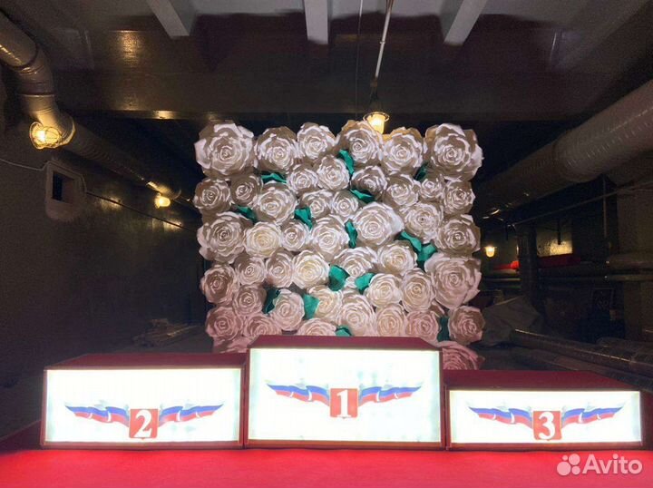 Аренда пьедистала почёта, награждения