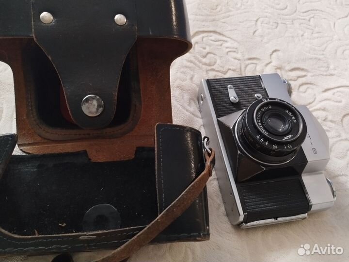 Плёночный фотоаппарат zenit-в