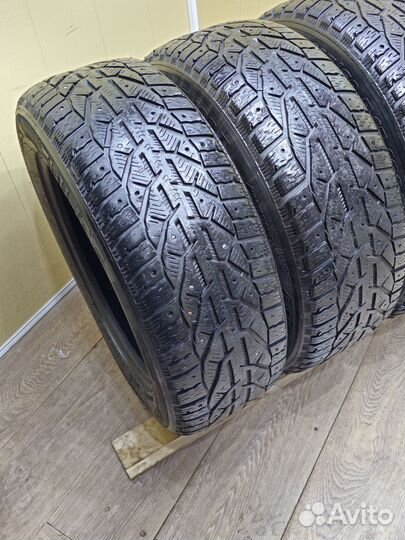 Tigar SUV Ice 215/60 R17