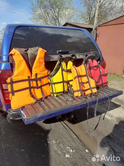 Спасательный жилет