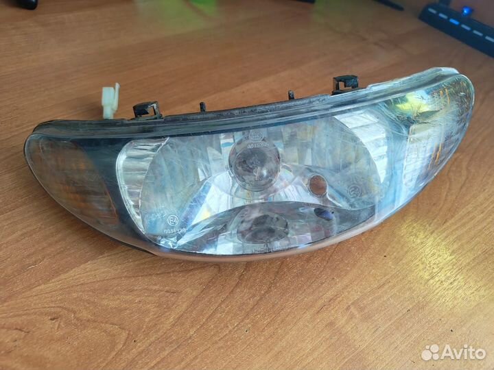 Фара на мопед/скутер