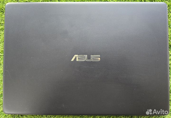 Asus zenbooK UX331UAL