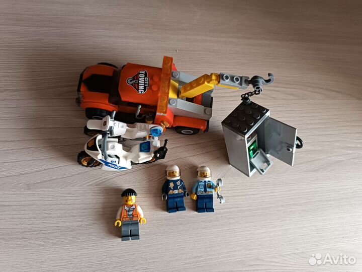 Lego city 60137 Побег на буксировщике Конструктор