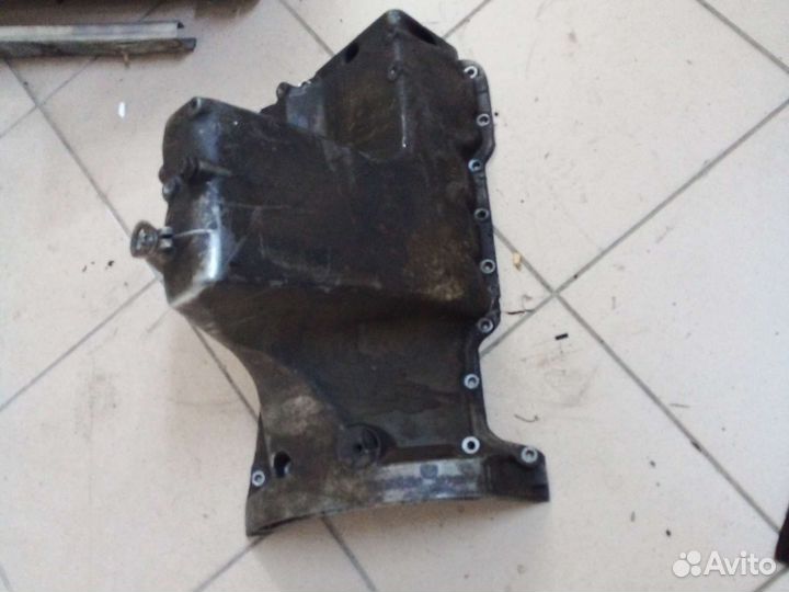 Поддон mercedes w168