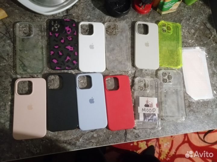 Чехлы на iPhone 13 про